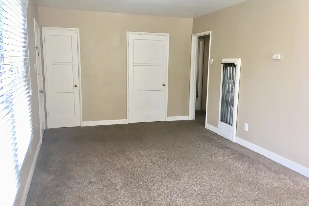 5289 E The Toledo unit 8 - View 3