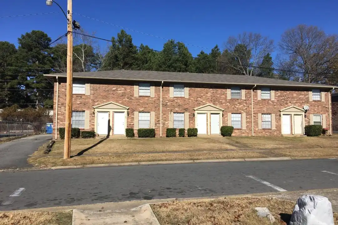 5400 Stanley Dr unit # 3 – photo 1 of 8