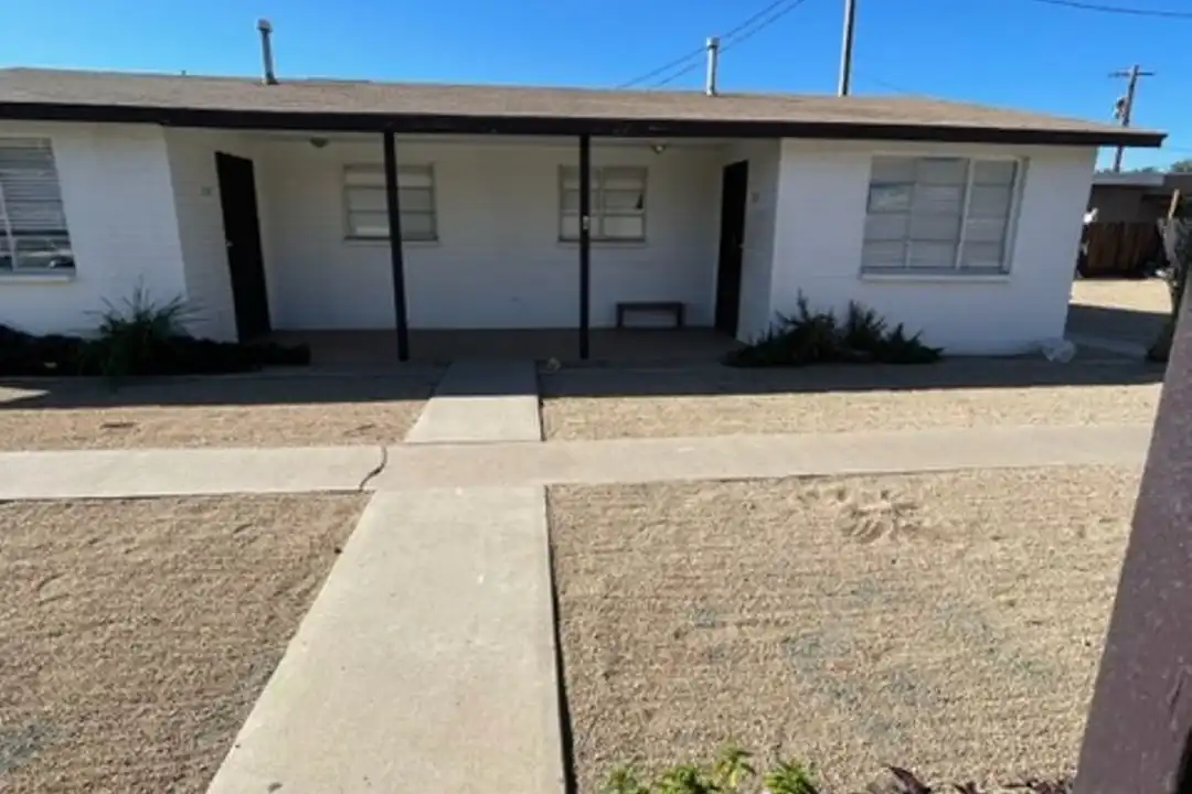 2126 W Orangewood Ave unit 2128 - View 3