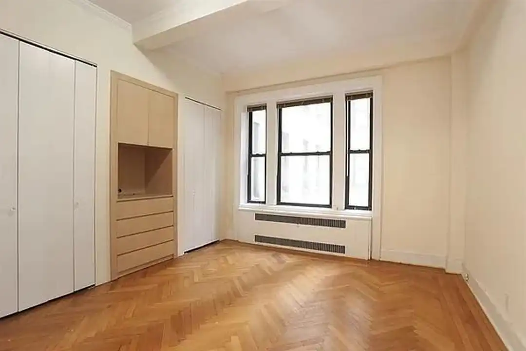 525 West End Ave unit 6B – pohled 4