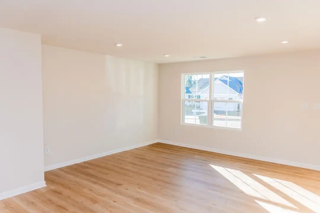327 White Birch Rd - View 4