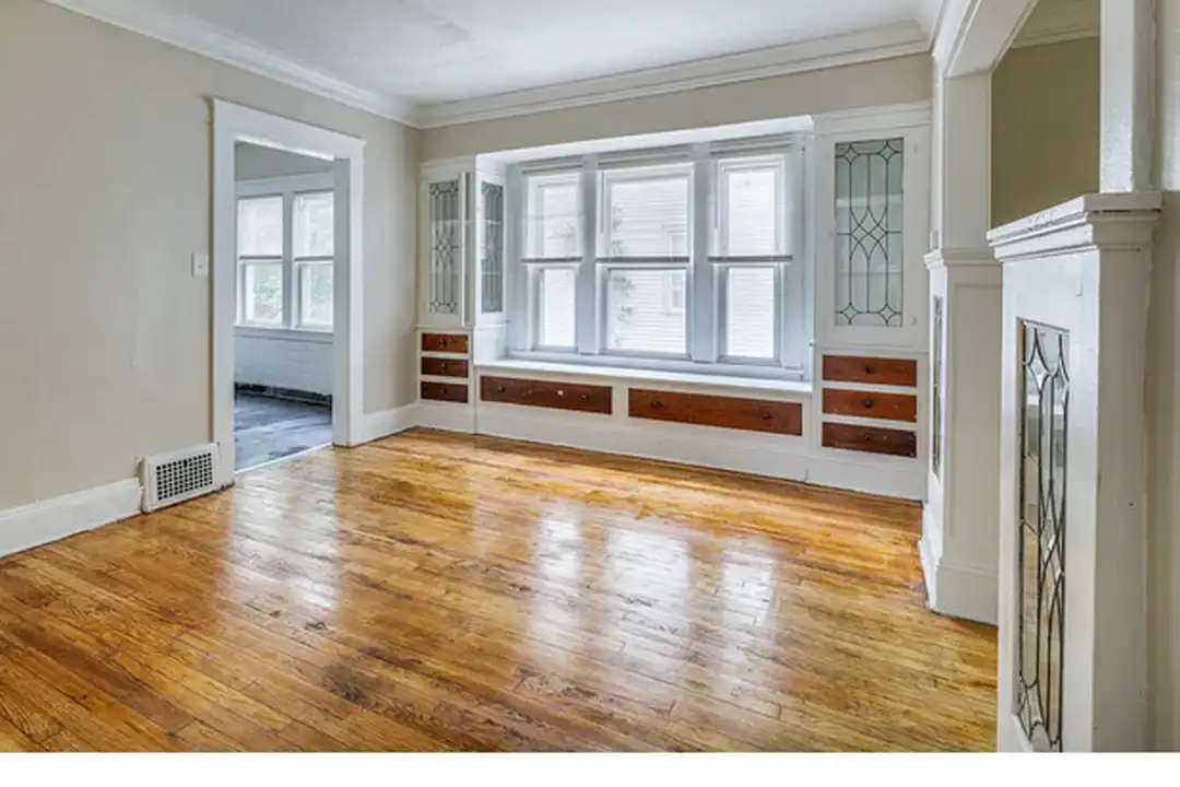 12401 Parkhill Ave – pohled 3