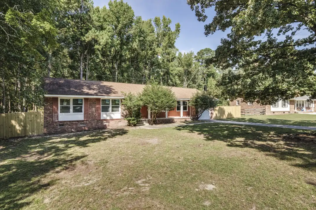 House in Columbia - More