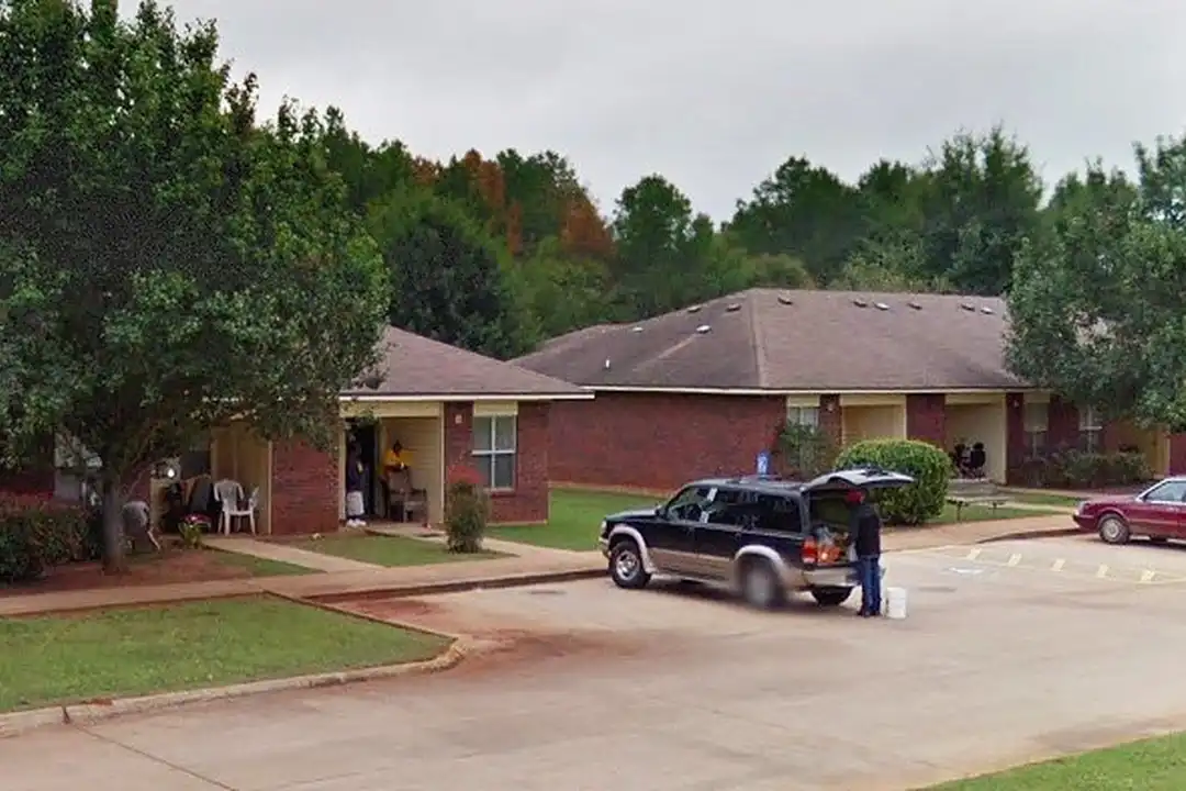 1000 Desoto Dr unit 102 - View 2