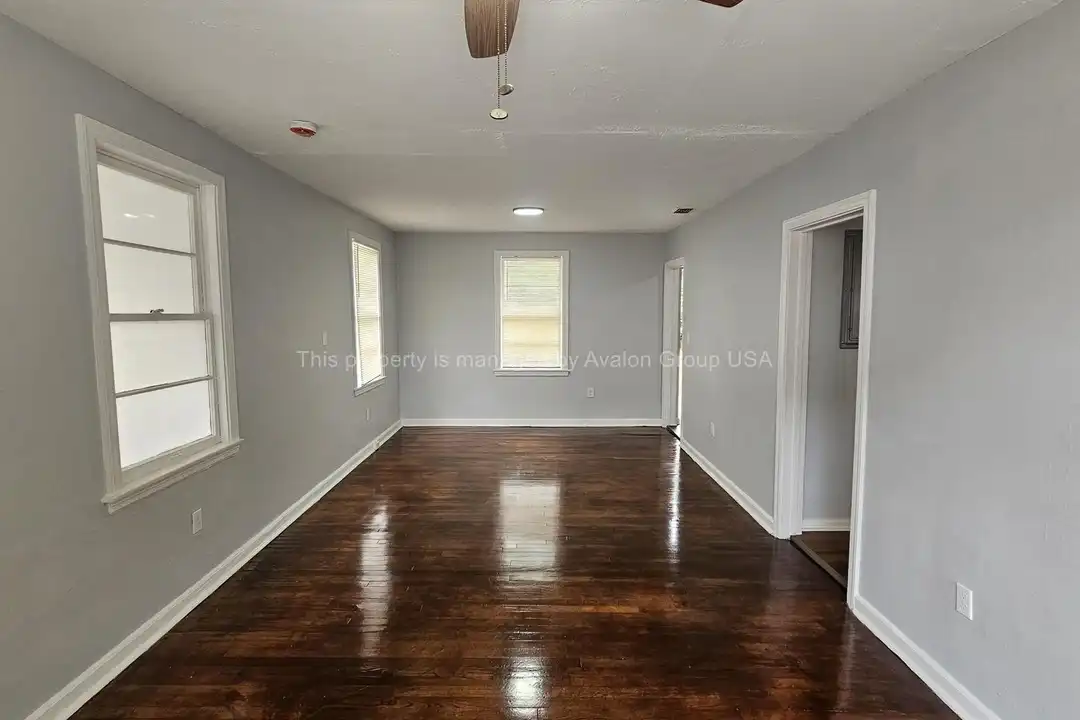 912 Saratoga Blvd – pohled 6