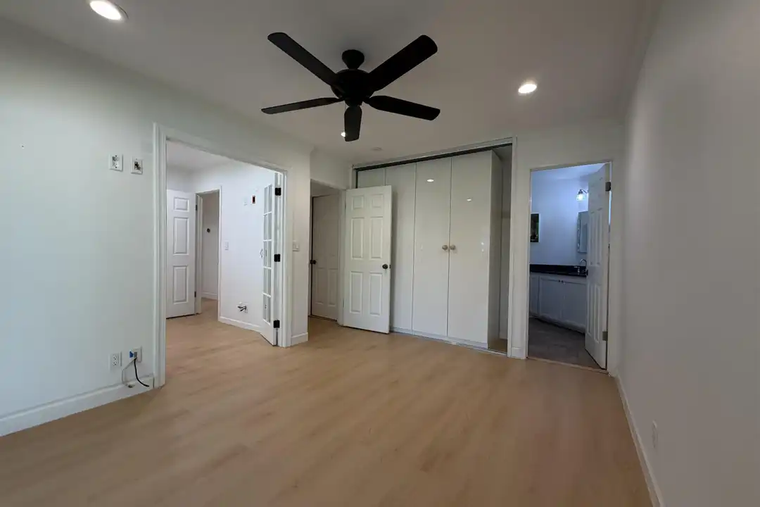 397 Ann Ct - More