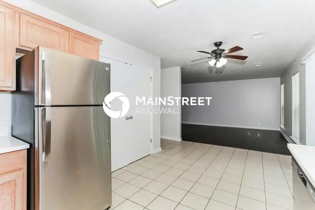 10503 Irvin Pines Dr – další