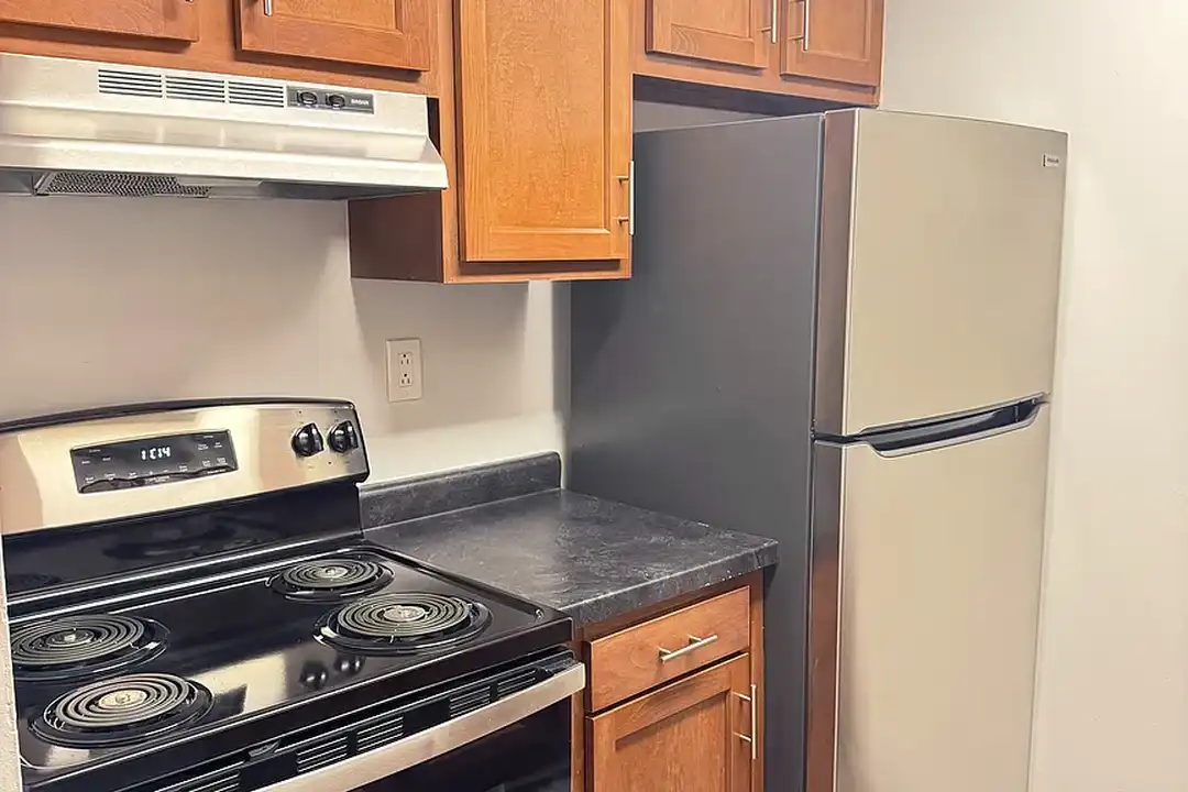 Hidden Creek Apartment Homes – photo 1