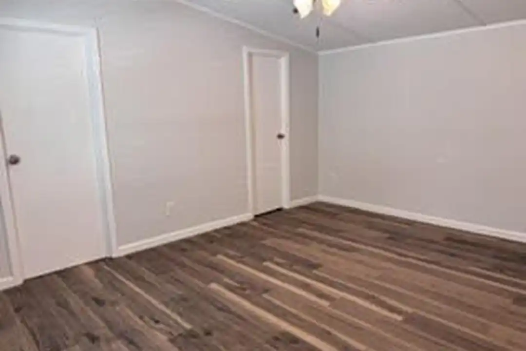 150 Back St - View 5