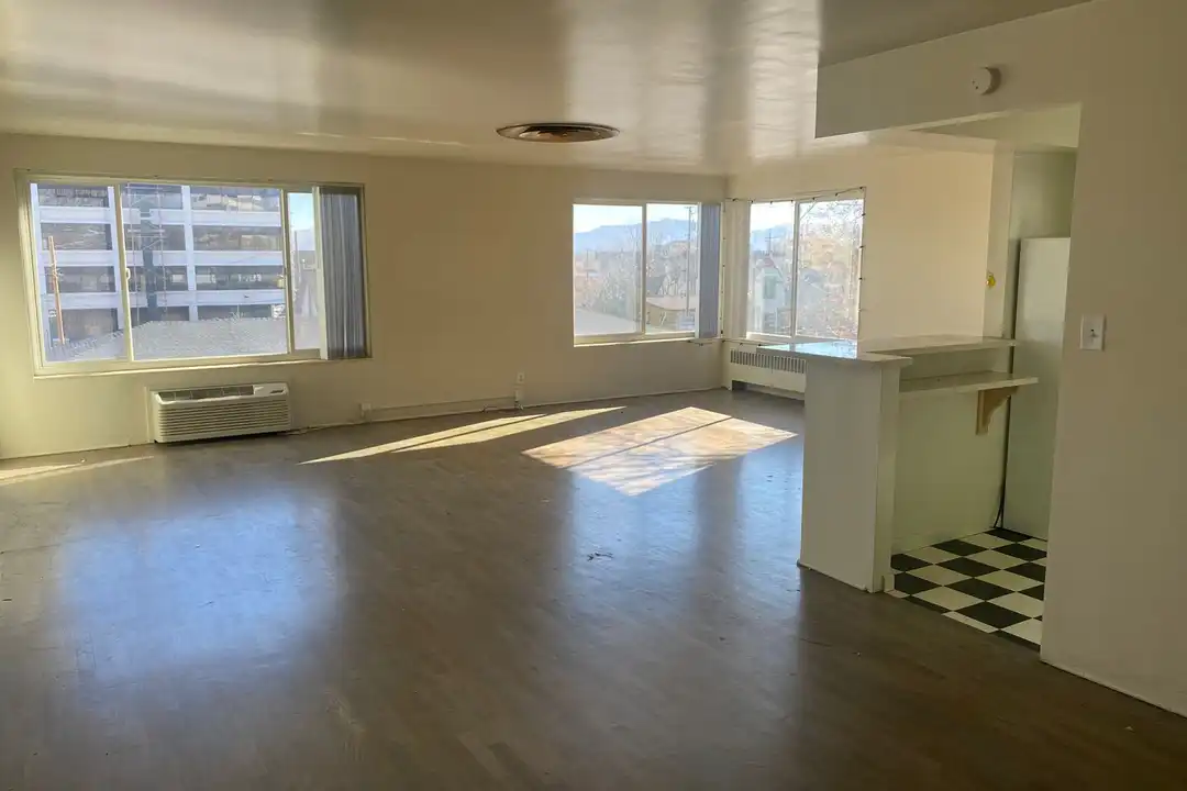 311 Sinclair St unit 10 - View 2