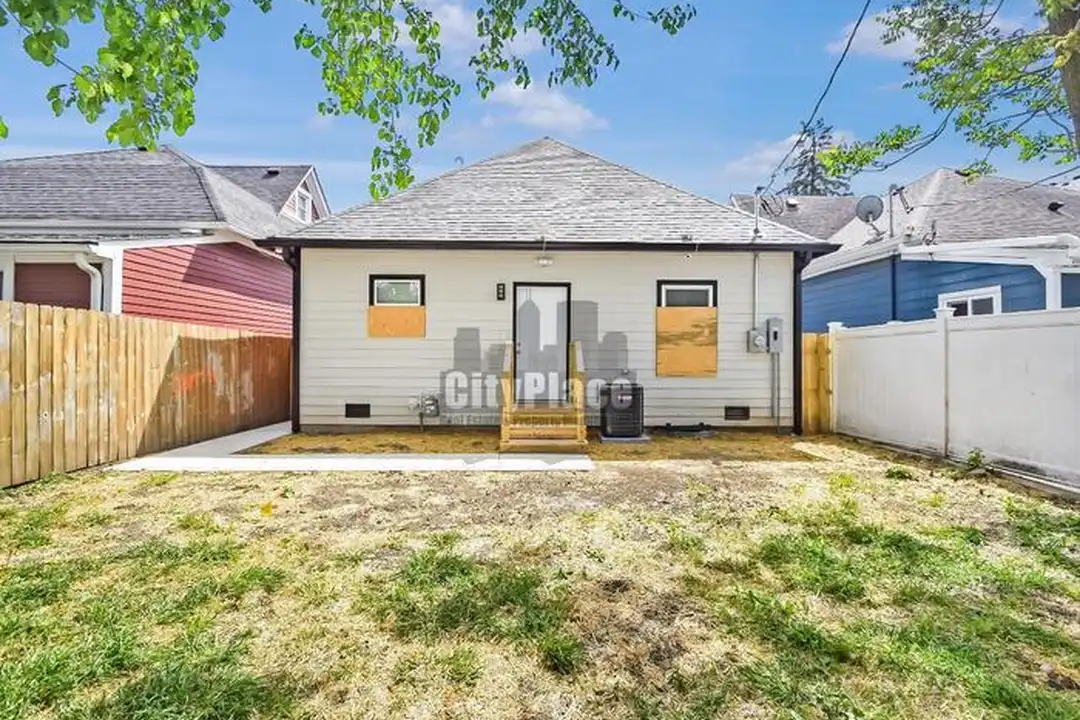 614 Parkway Ave - View 6