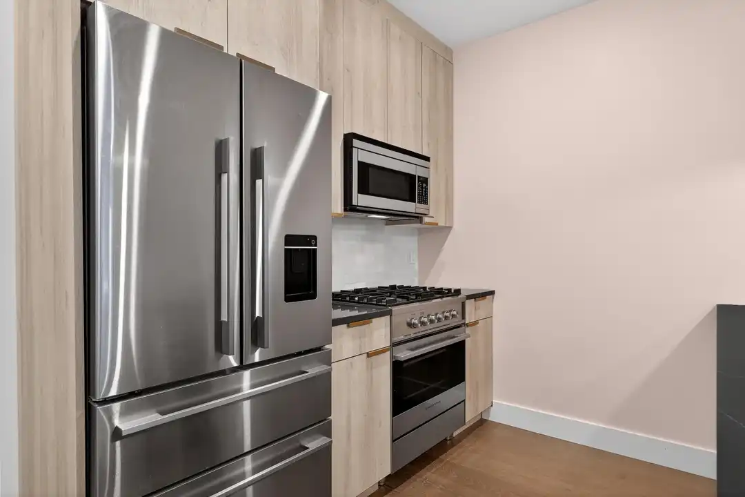 386 5th St #402A - View 5