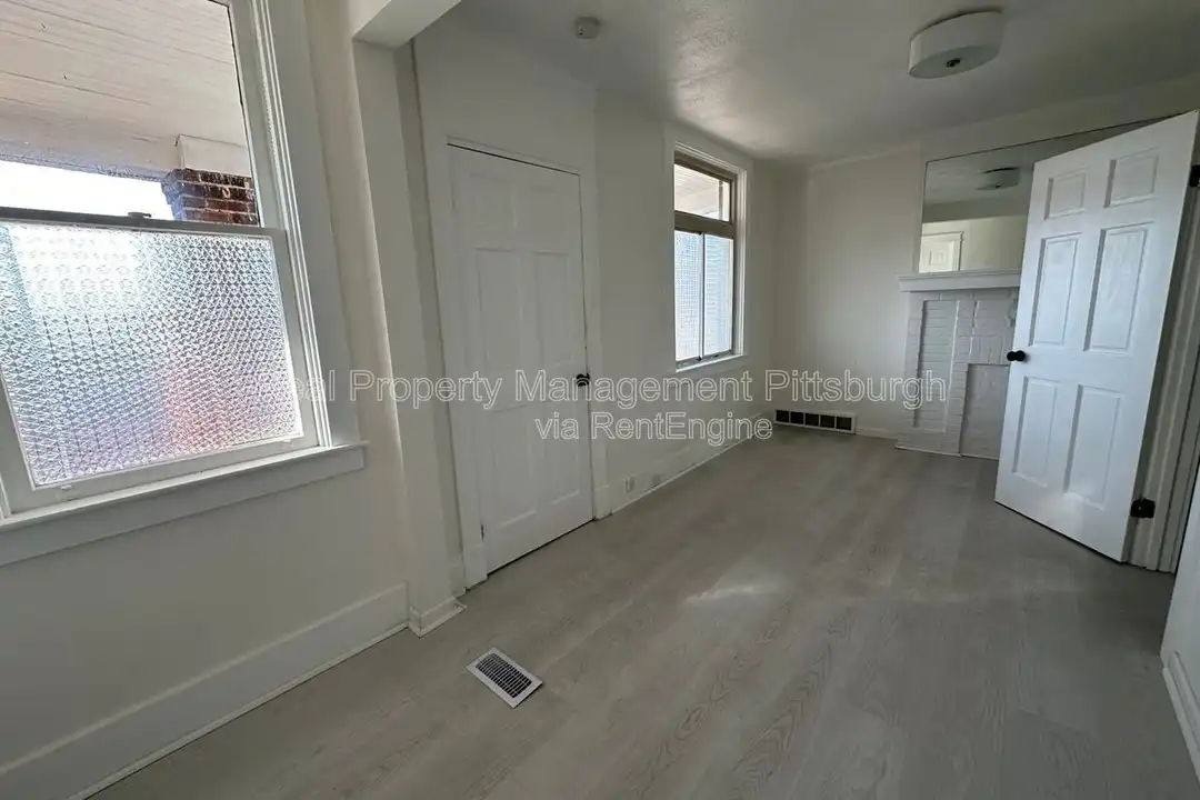 1611 Westmont Ave unit 2 - View 6
