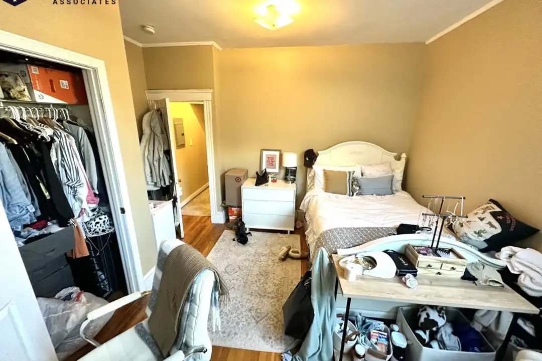 Apartment in Brookline - View 5