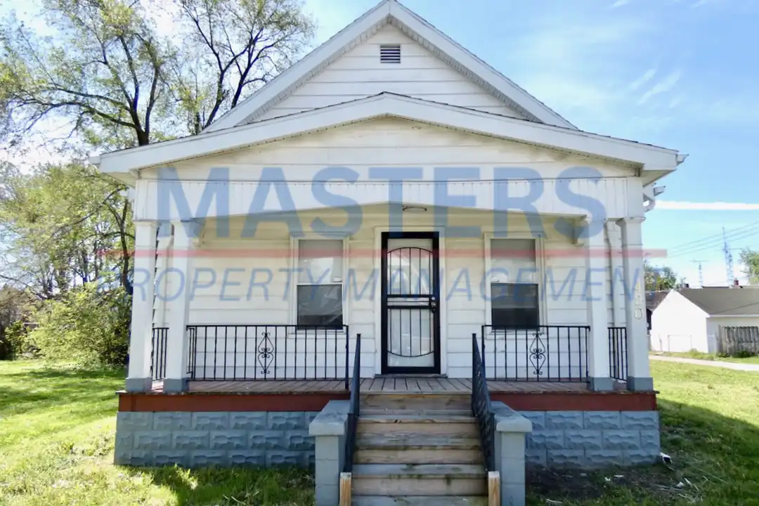 420 Everett St – photo 1