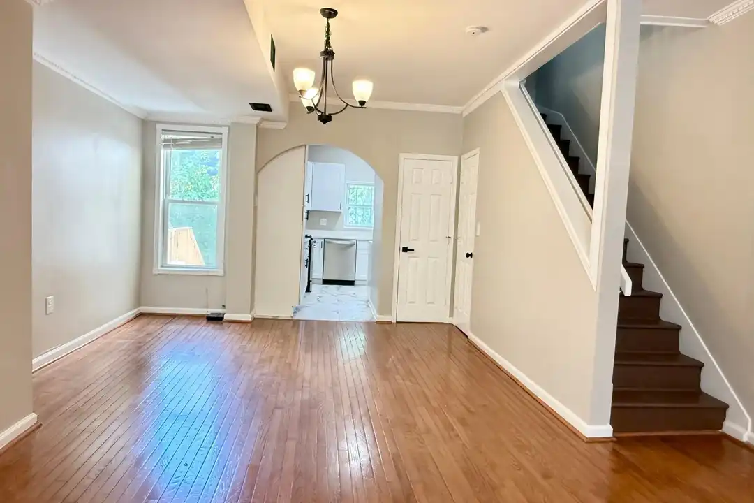 1004 Girard St NW - View 6