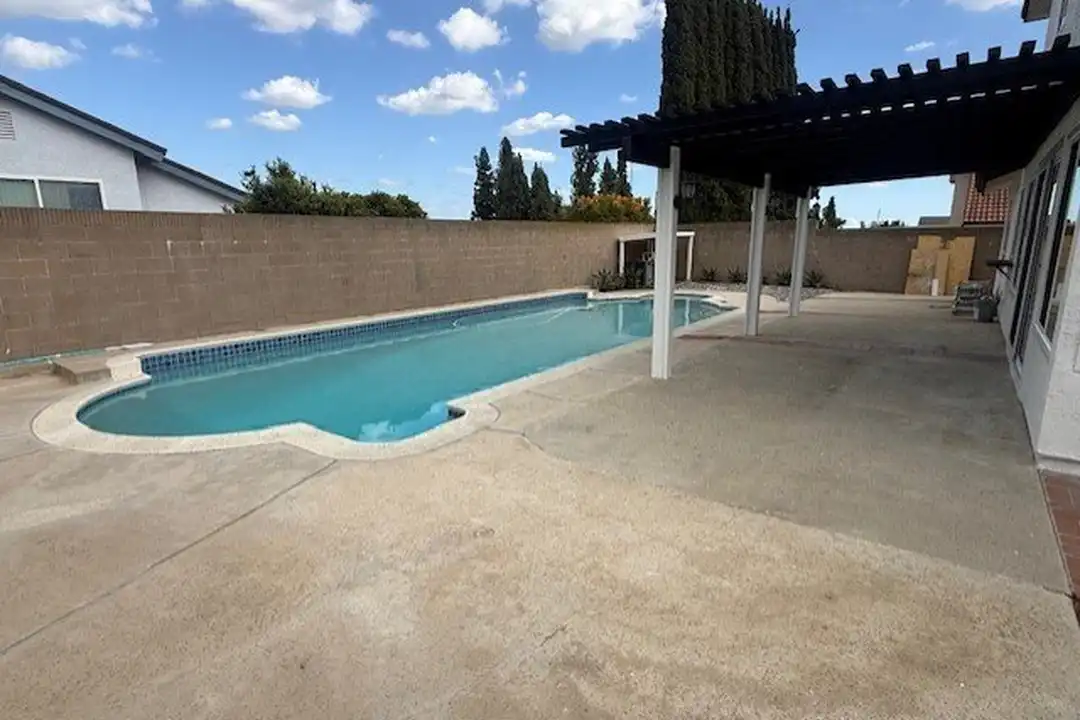2214 Montague Cir - View 3