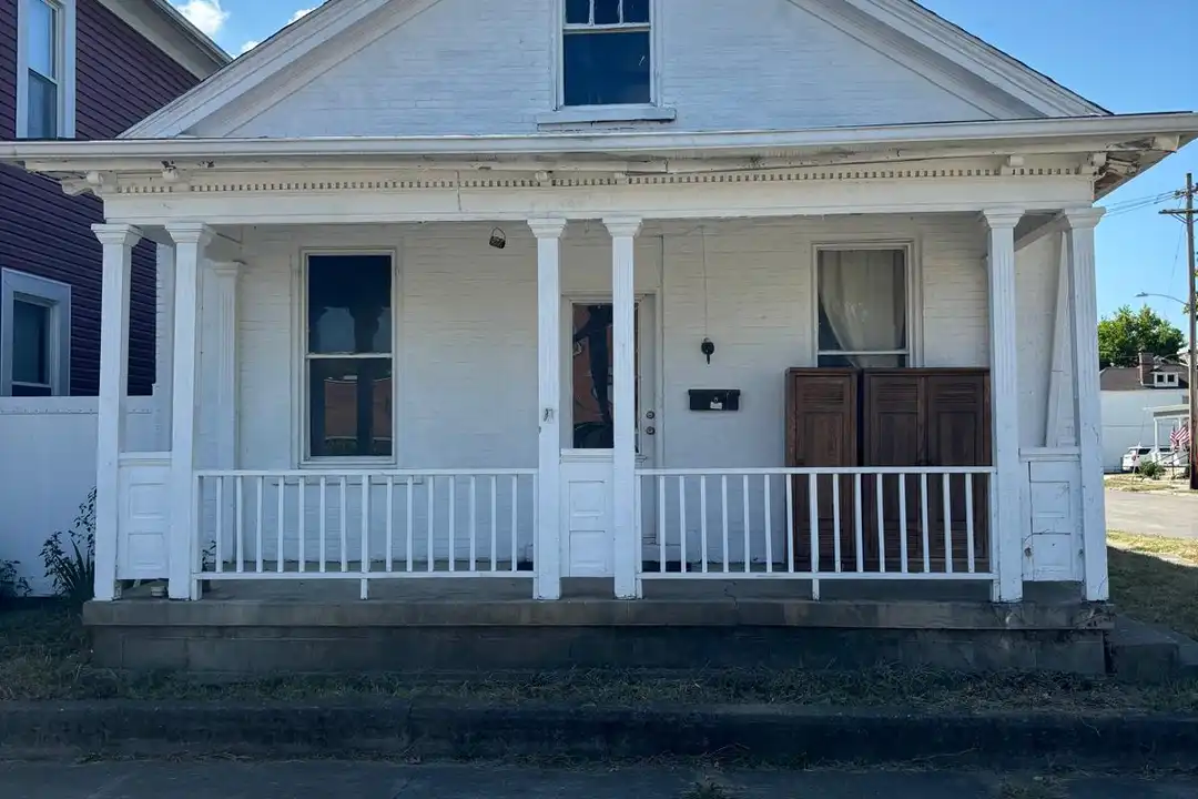533 W Greene St – photo 1