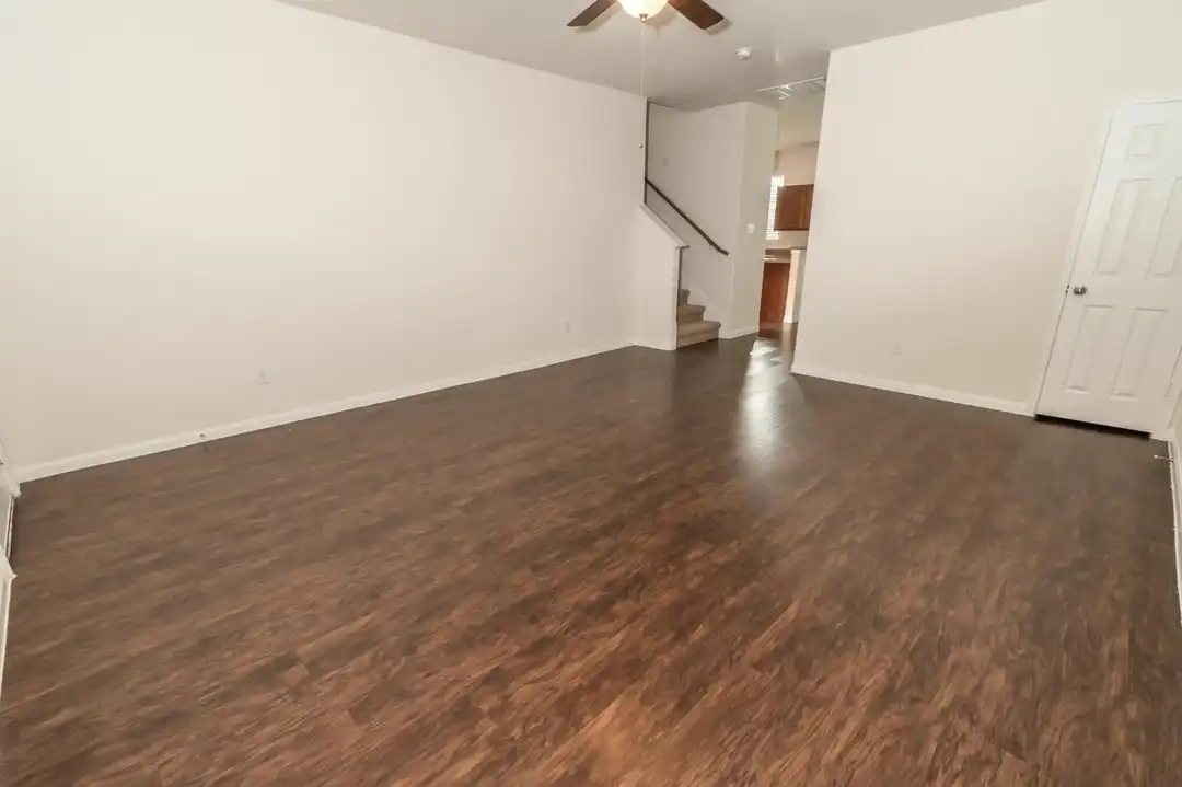 15 Catalina Ct - More