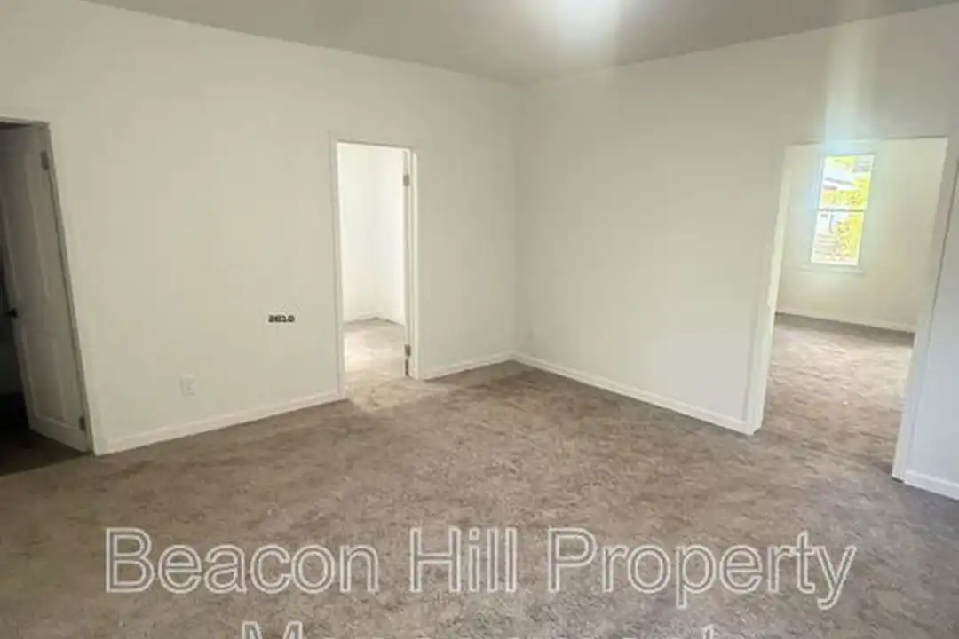 6514 Fullerton Ave - View 6