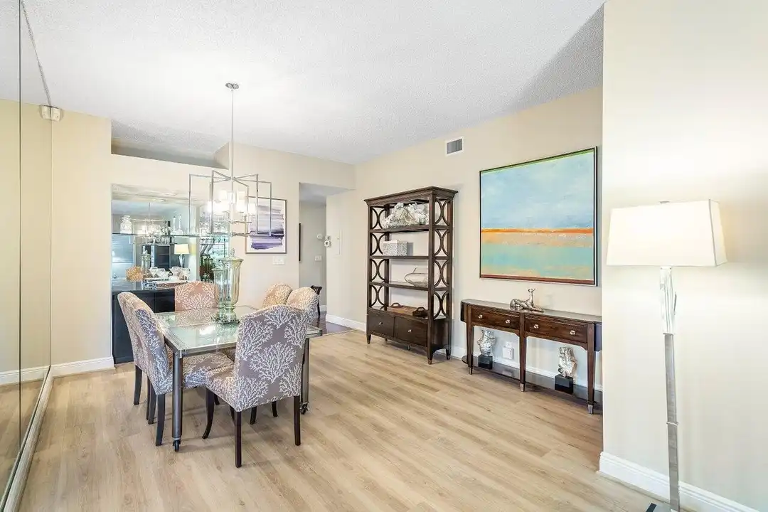 5070 Lake Catalina Dr #C - View 6