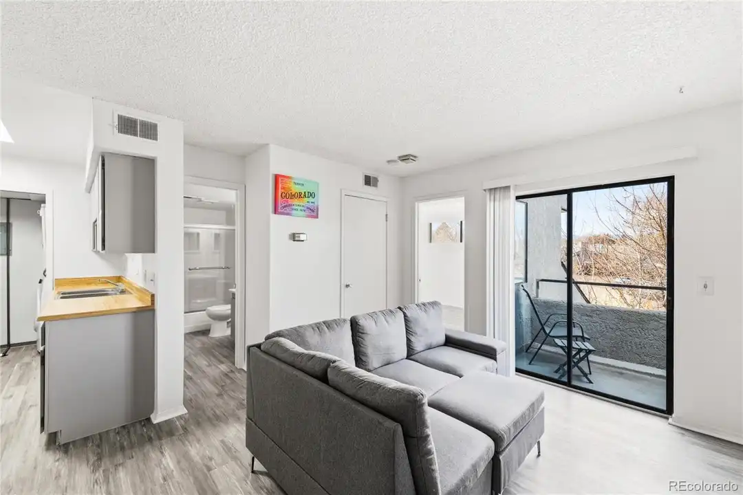 1830 Newland Ct unit 324 - View 4