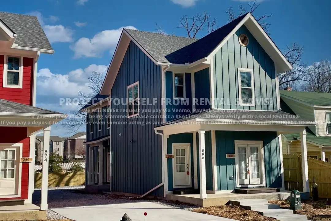886 S Hill Ave unit 101 – photo 1