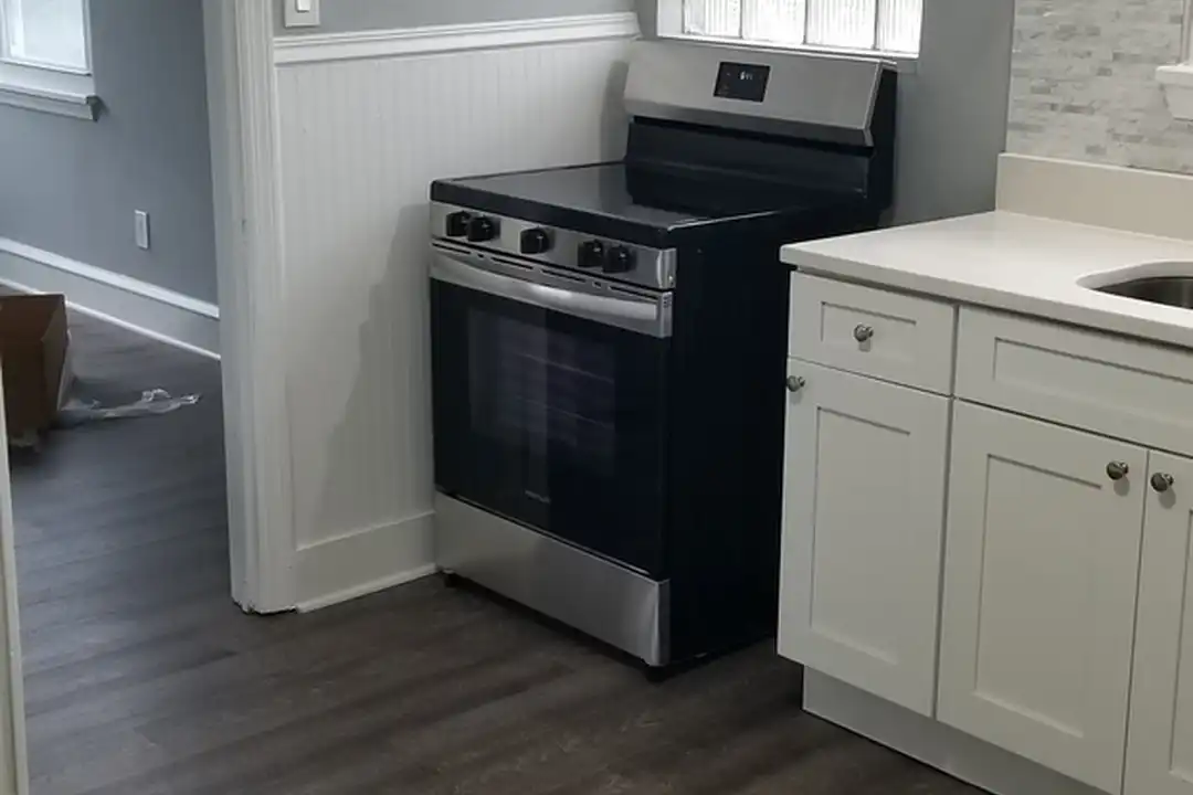 1705 Kings Hwy - View 2