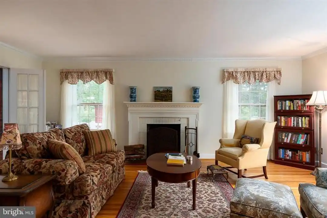 6301 Pontiac St - View 5