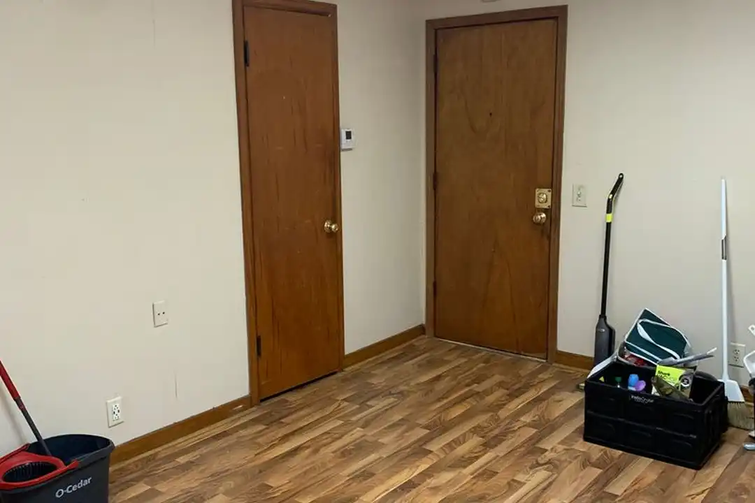 Apartment in Madison - View 4