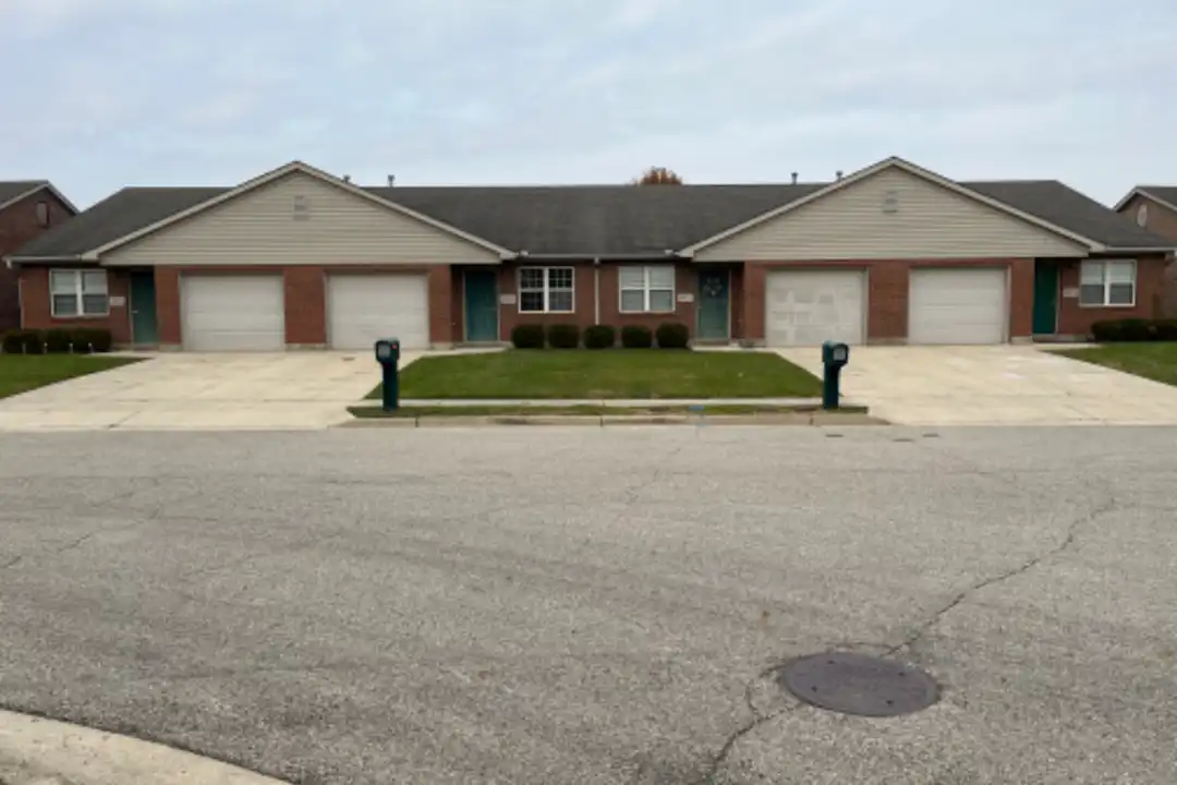 2261 Shamrock Ln – photo 1
