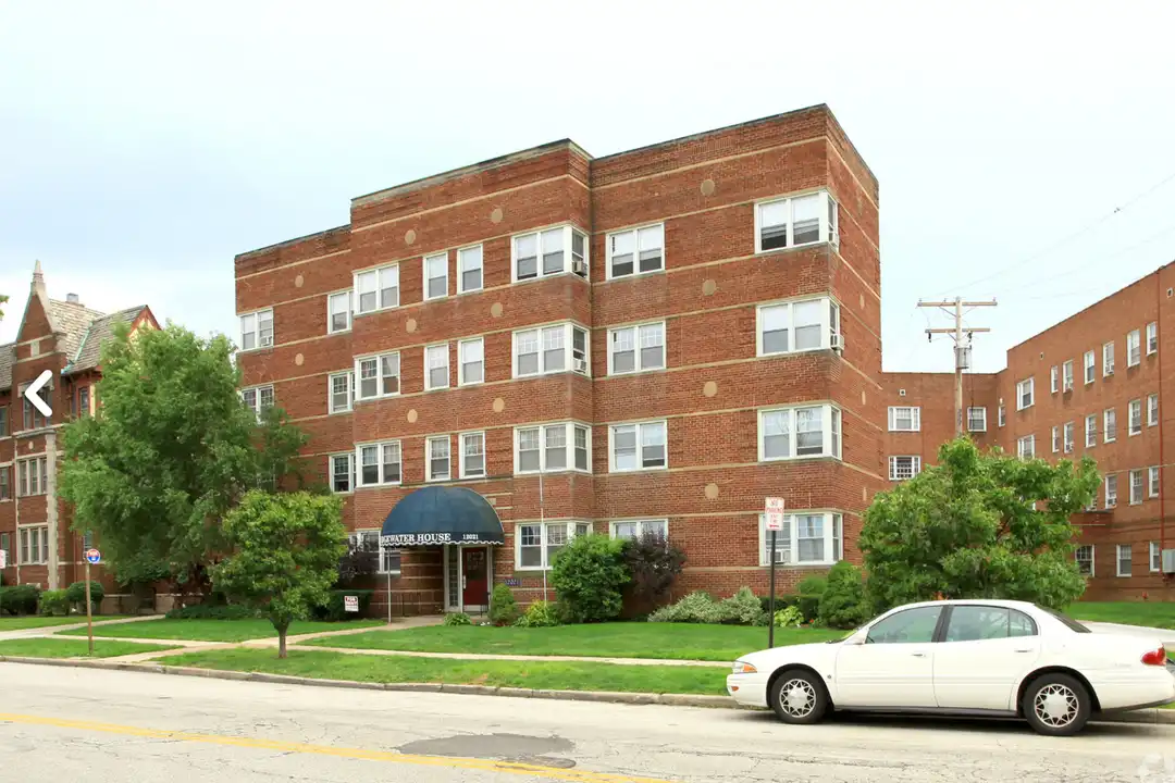12021 Edgewater Drive – photo 1