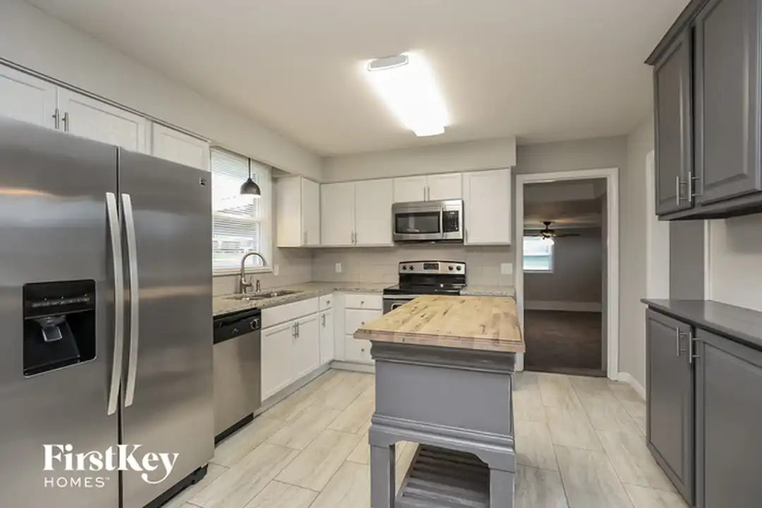 159 Wessington Pl - View 6