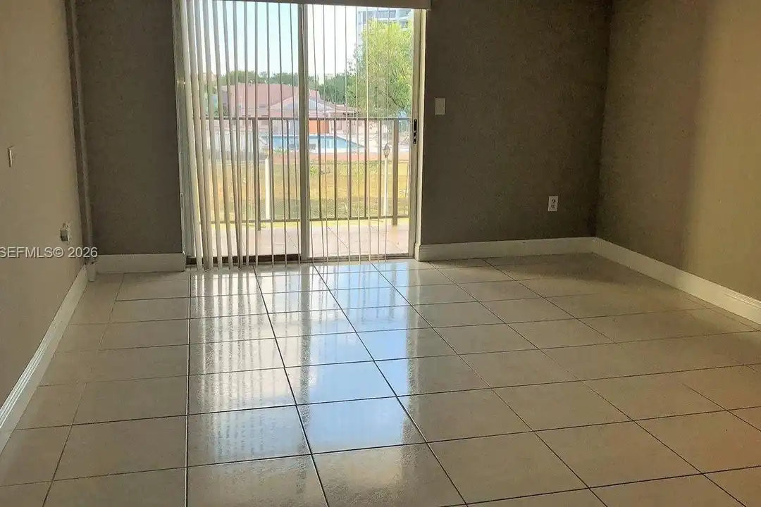 14250 SW 62nd St unit 325 - View 3