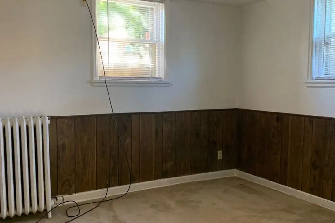 707 Broadway N unit 6 – photo 1