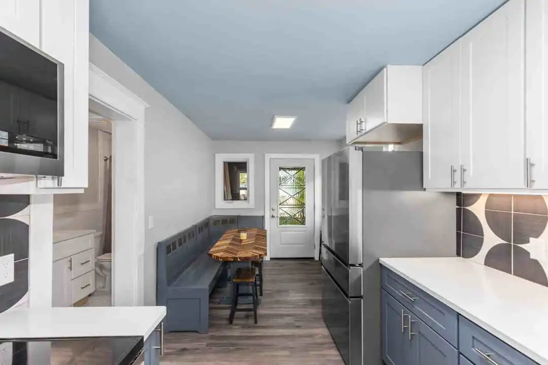21 Coldbrook St NE unit 1364139P - More