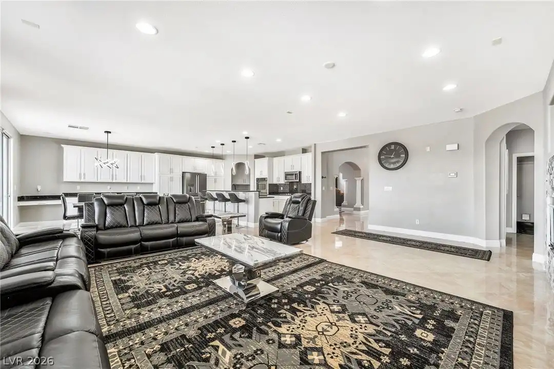 2776 Culloden Ave - More
