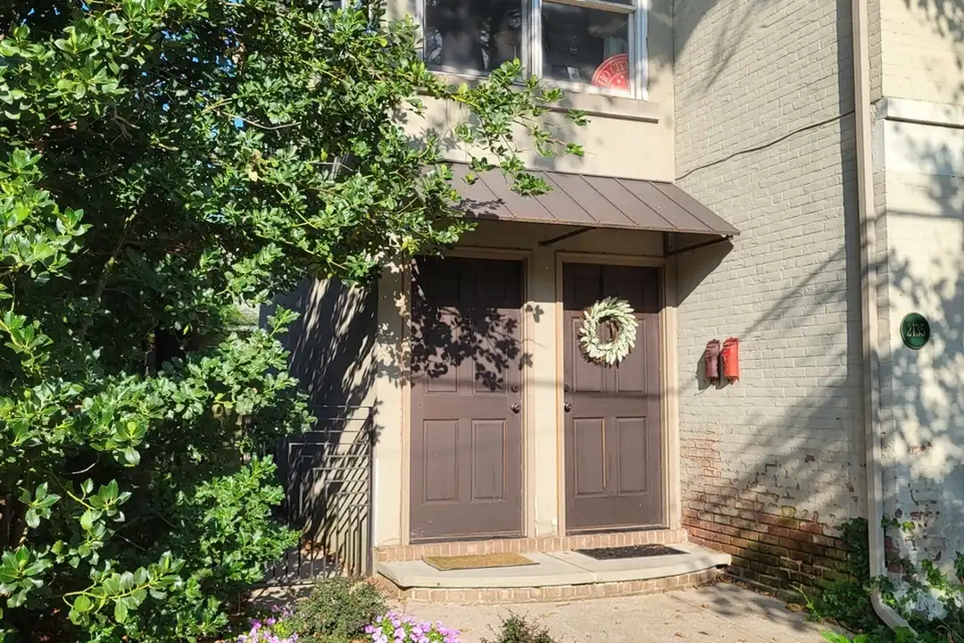 2135 W 30th St unit UP – photo 1