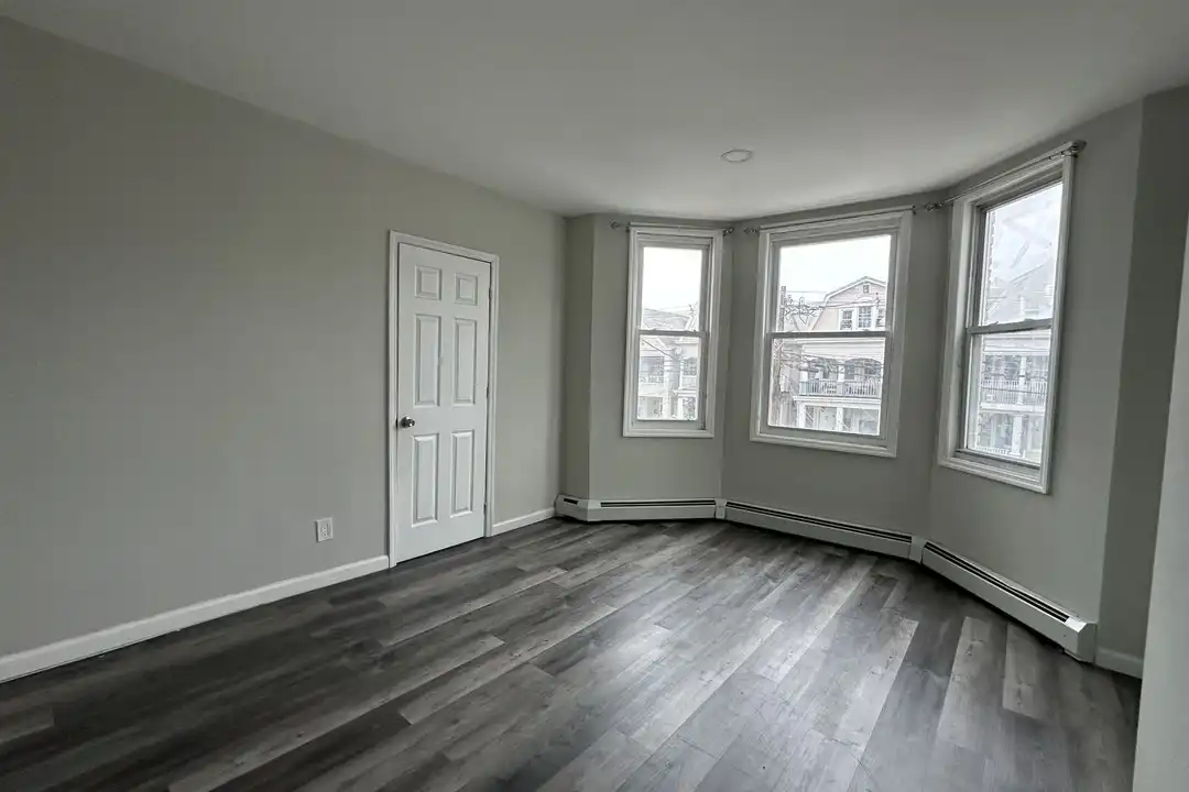 159-161 Lewis St unit 159 Lewis St - Unit 2 - View 2