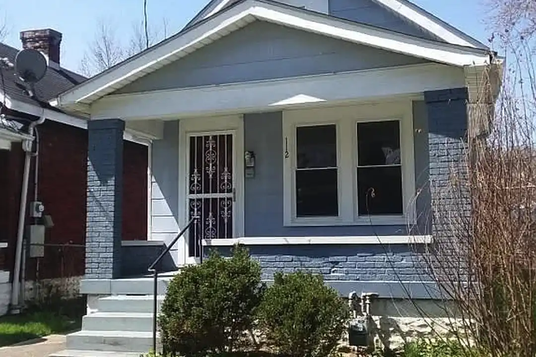 112 Boston Ct – photo 1