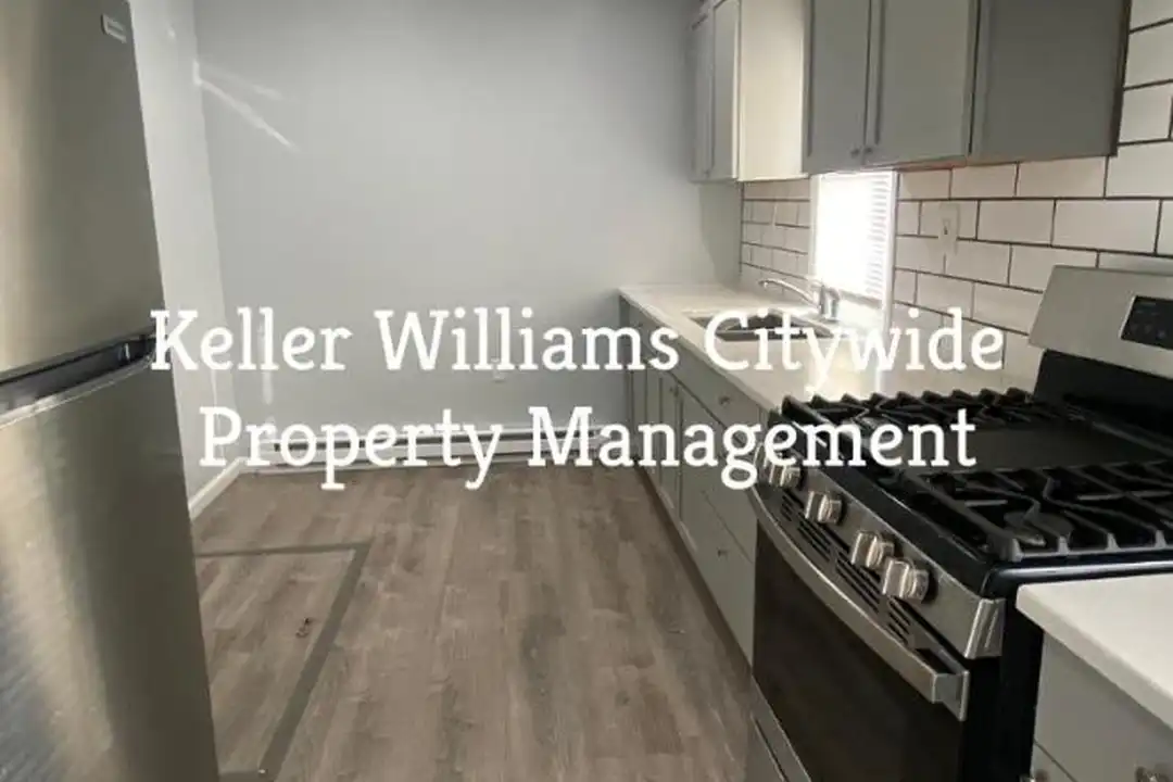 6008 Madison Ave – pohled 3