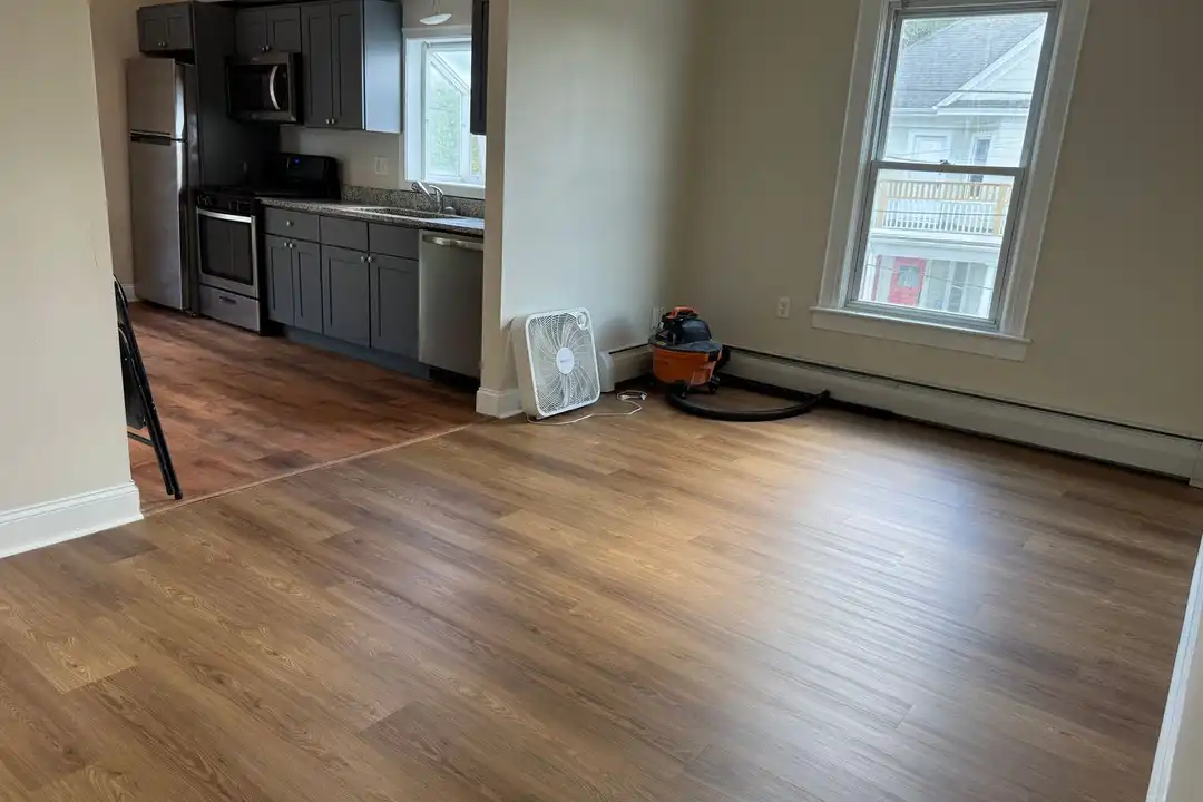 986 Smith St unit Unit 2 - View 4