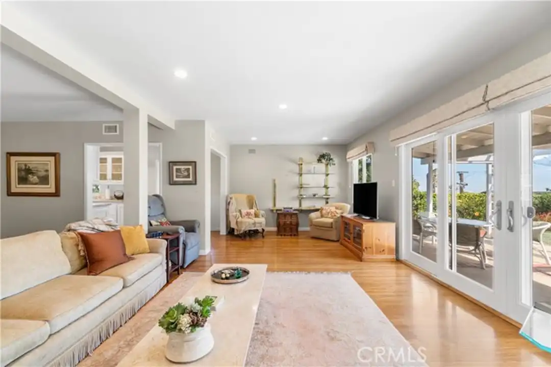 29312 S Highmore Ave - View 5