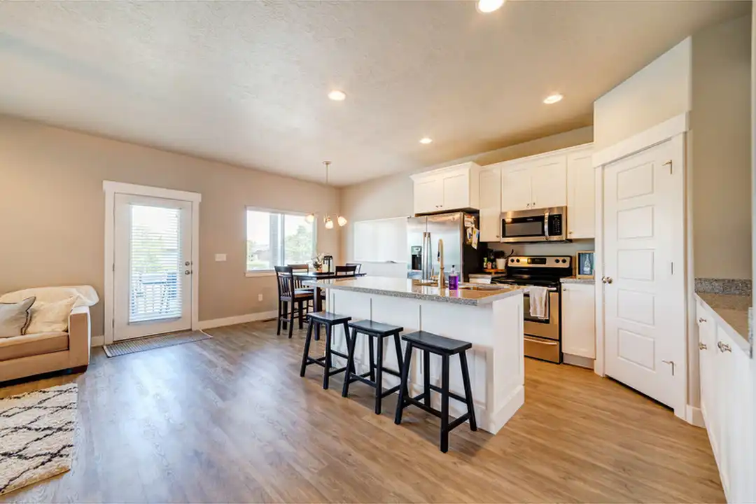 1839 W 720 S - View 5