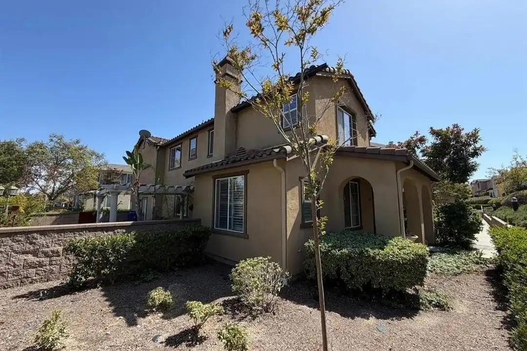 2297 Treetop Ln – photo 1