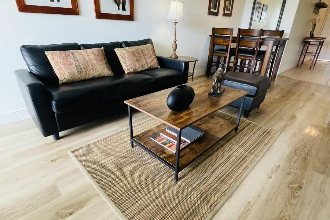 2040 Greenview Shores Blvd unit 221 - View 6