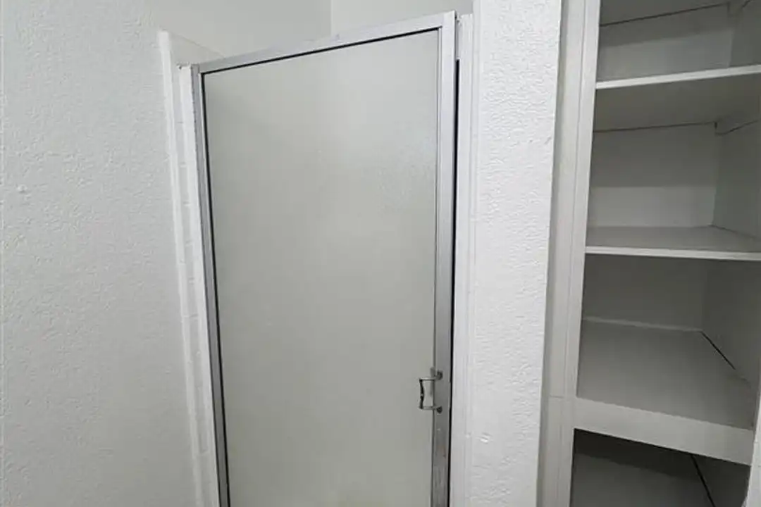 787 Cherry Ave unit Unit 4 - View 5