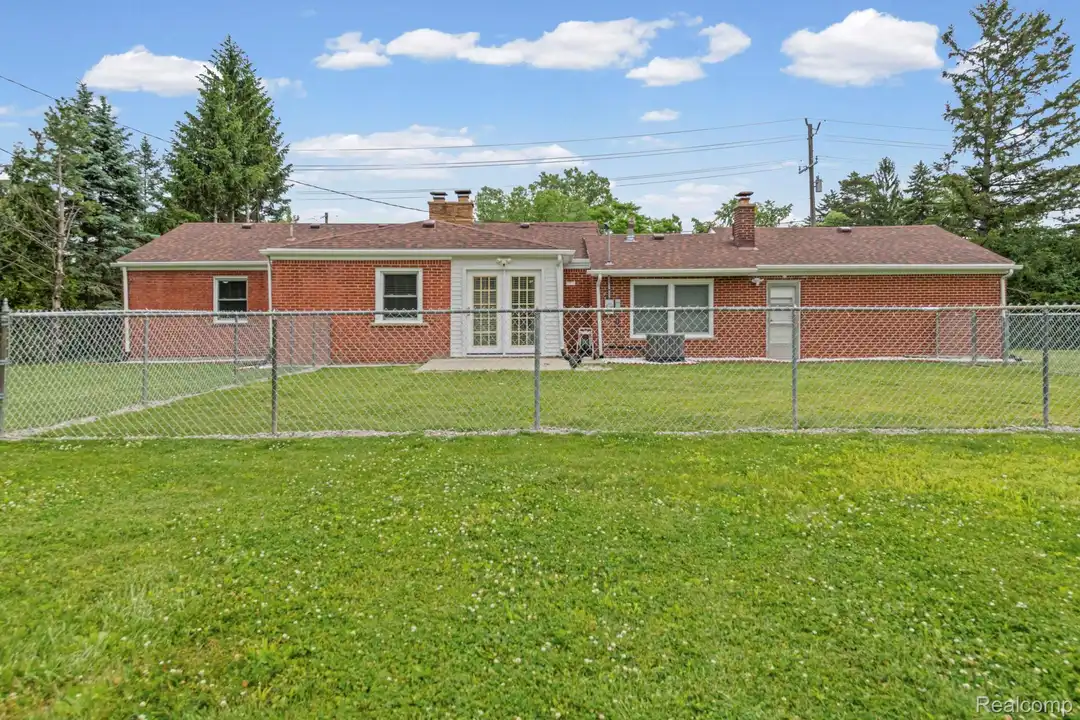 4165 Crooks Rd - View 2