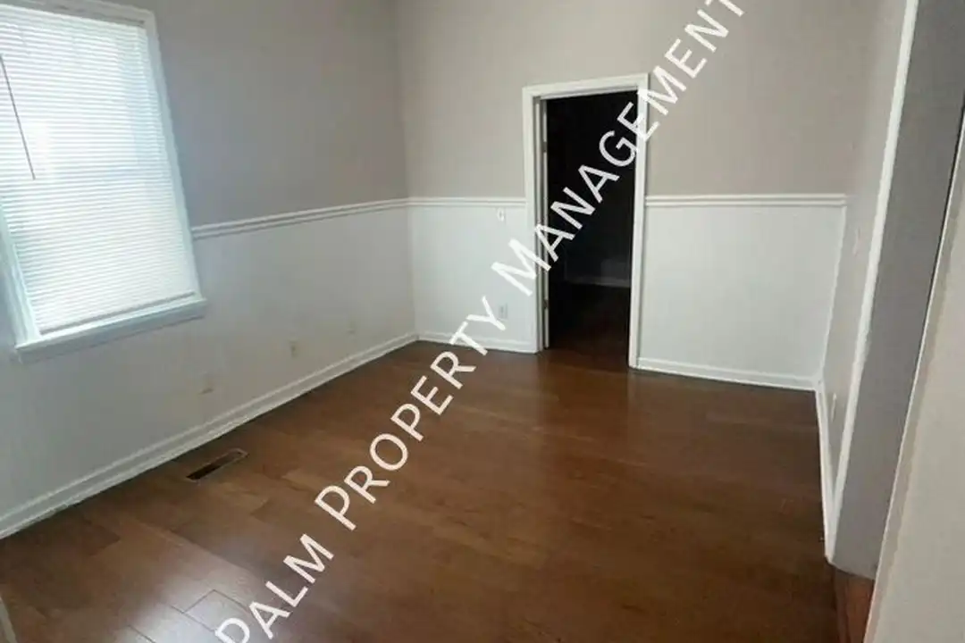 613 E Duffy St - View 6