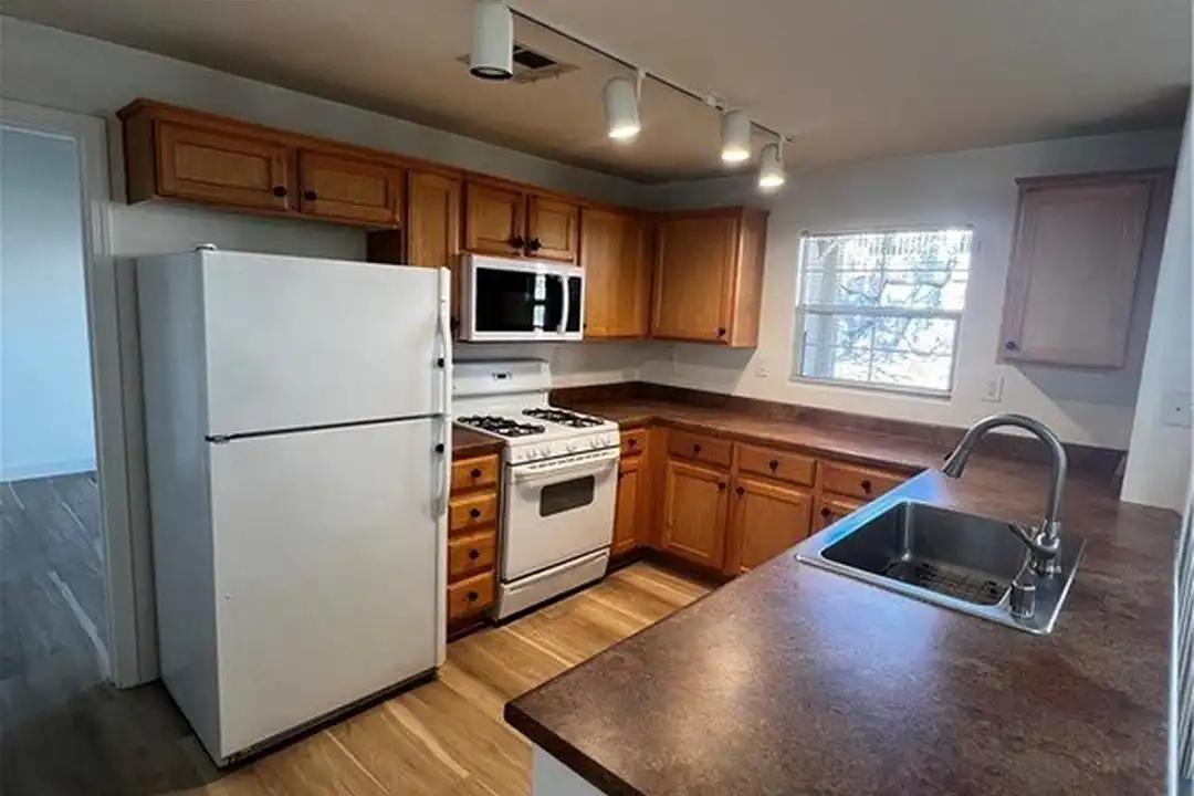 3915 Legend Hills St #104 - View 4
